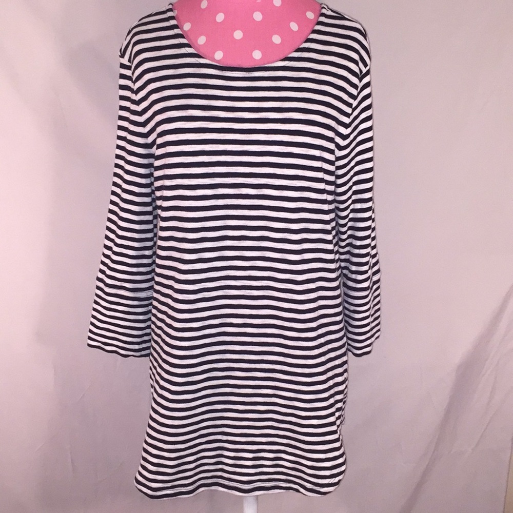 Merona Sz M blk/wht striped 3/4 sleeve top